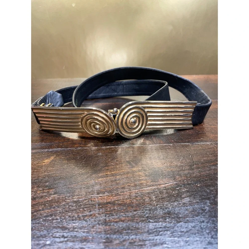 Accessocraft N.Y.C‎ Black Leather Gold Tone Swirl Buckle Belt 8307